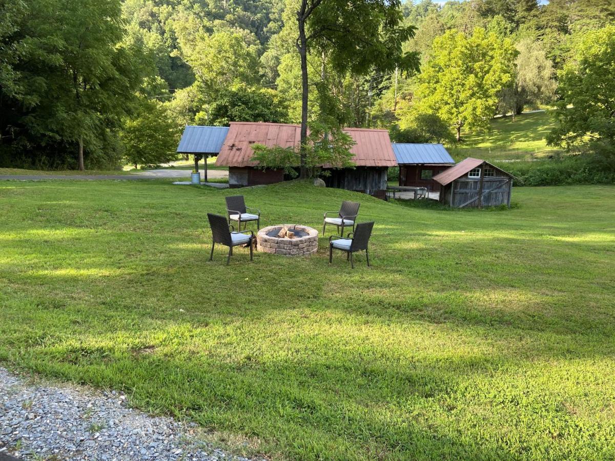 Dragon'S Nest Cabin With Mountain Views Robbinsville Bagian luar foto